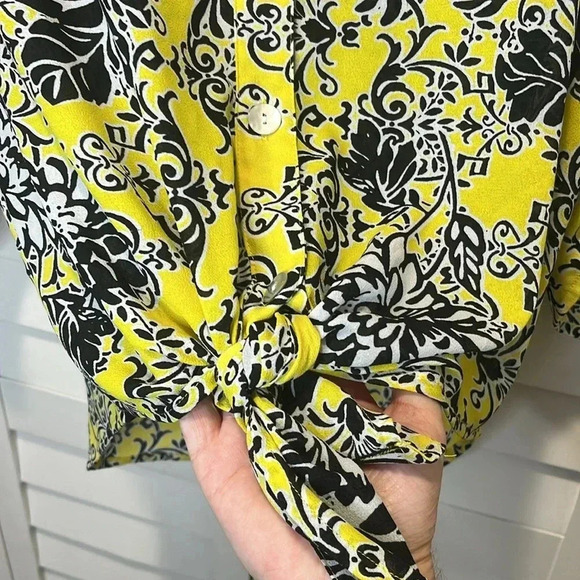 Ruby Rd. bold floral blouse size small high low front tie lightweight sheer - Picture 8 of 9